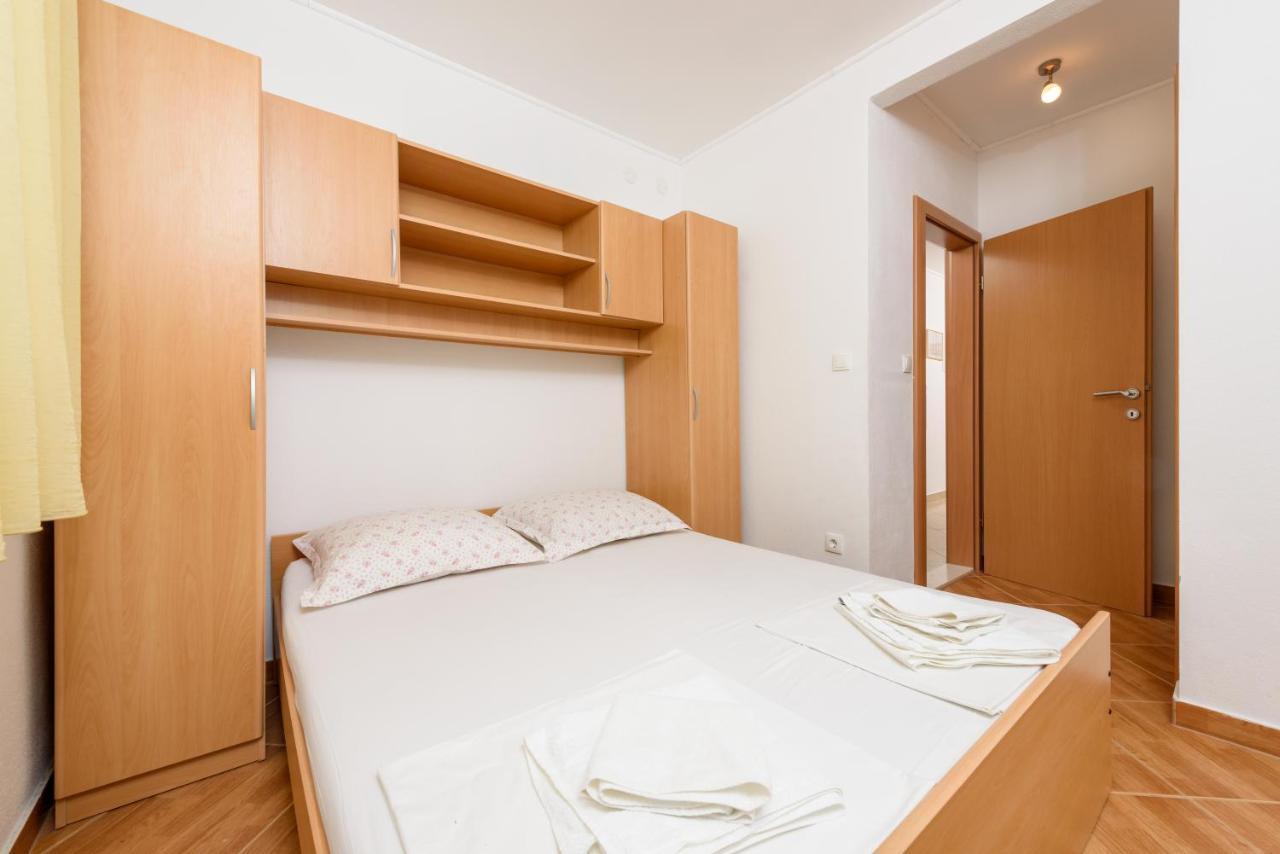 Apartmani Petra โตรกีร์ ภายนอก รูปภาพ